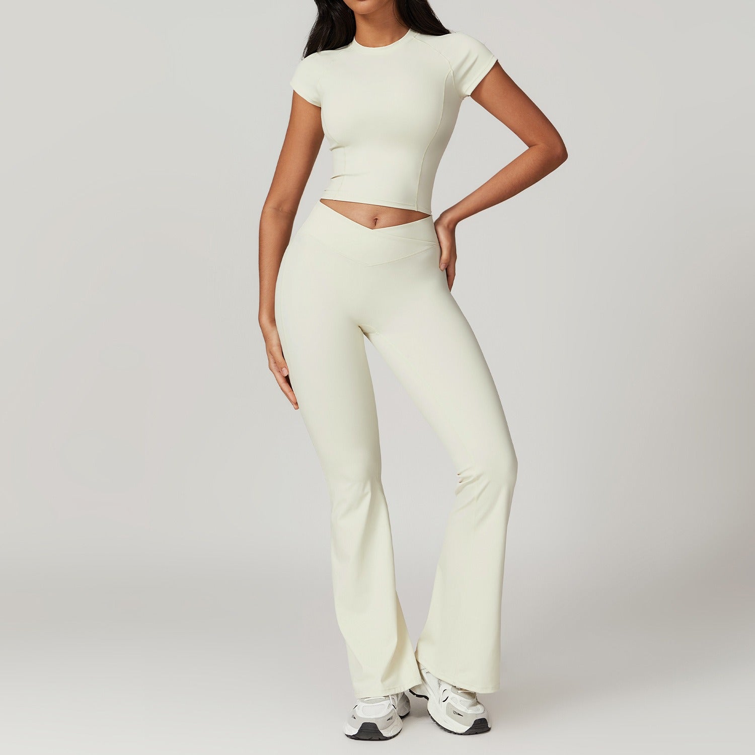 Freemyself recycled Yoga Set - Women's Quick-Dry Short Sleeve Top & Flared Leggings | Street-Ready Workout Outfit